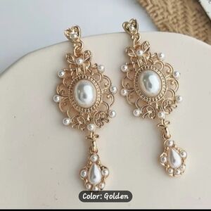 New Elegant Golden and Pearl Drop Earrings
